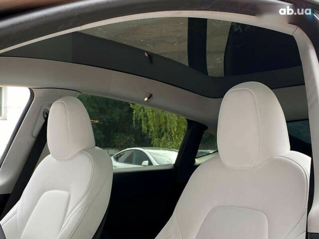 Тесла Model Y, объемом двигателя 0 л и пробегом 51 тыс. км за 33999 $, фото 13 на Automoto.ua