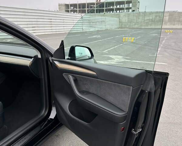 Тесла Model Y, объемом двигателя 0 л и пробегом 22 тыс. км за 25900 $, фото 38 на Automoto.ua