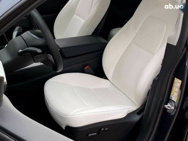 Тесла Model Y, объемом двигателя 0 л и пробегом 51 тыс. км за 33999 $, фото 12 на Automoto.ua
