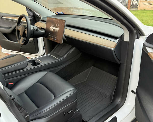 Тесла Model Y, объемом двигателя 0 л и пробегом 72 тыс. км за 26900 $, фото 7 на Automoto.ua
