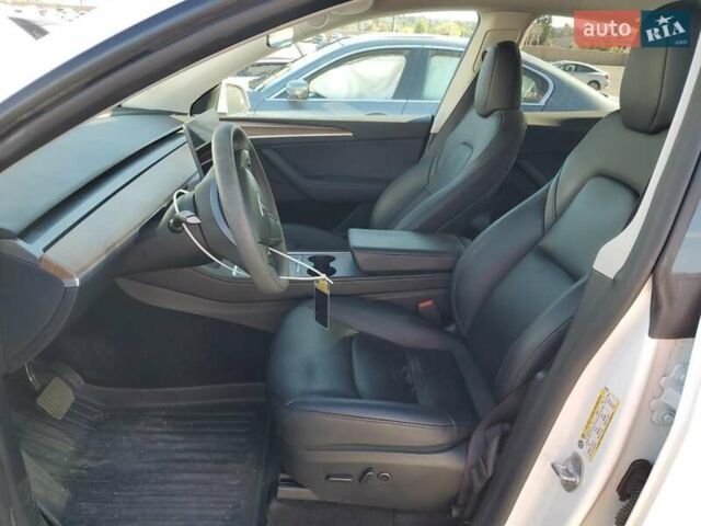 Тесла Model Y, объемом двигателя 0 л и пробегом 42 тыс. км за 20300 $, фото 6 на Automoto.ua