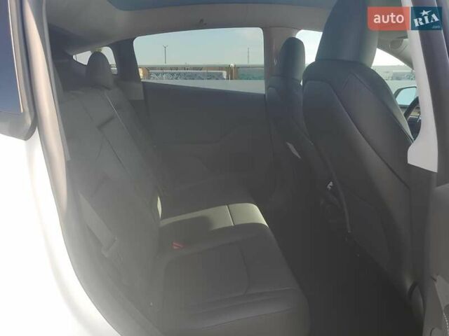 Тесла Model Y, объемом двигателя 0 л и пробегом 15 тыс. км за 25500 $, фото 21 на Automoto.ua