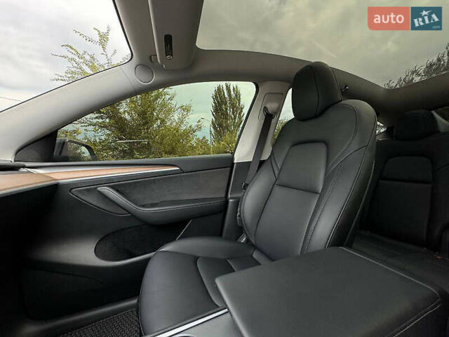 Тесла Model Y, объемом двигателя 0 л и пробегом 25 тыс. км за 28500 $, фото 10 на Automoto.ua
