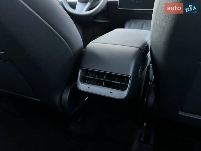 Тесла Model Y, об'ємом двигуна 0 л та пробігом 9 тис. км за 35500 $, фото 24 на Automoto.ua