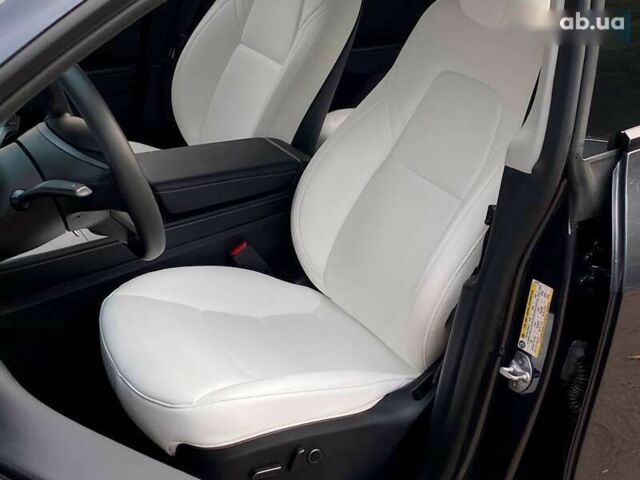 Тесла Model Y, объемом двигателя 0 л и пробегом 23 тыс. км за 31999 $, фото 12 на Automoto.ua