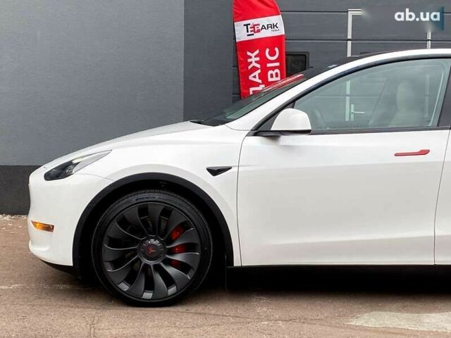 Тесла Model Y, объемом двигателя 0 л и пробегом 5 тыс. км за 36999 $, фото 4 на Automoto.ua