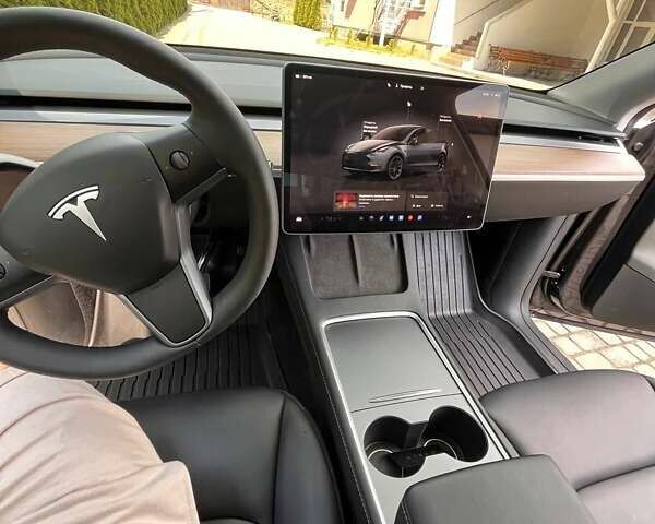Тесла Model Y, объемом двигателя 0 л и пробегом 17 тыс. км за 27500 $, фото 1 на Automoto.ua