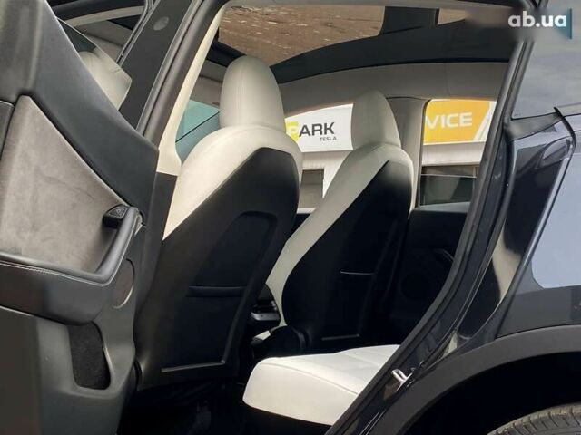 Тесла Model Y, объемом двигателя 0 л и пробегом 23 тыс. км за 31999 $, фото 15 на Automoto.ua