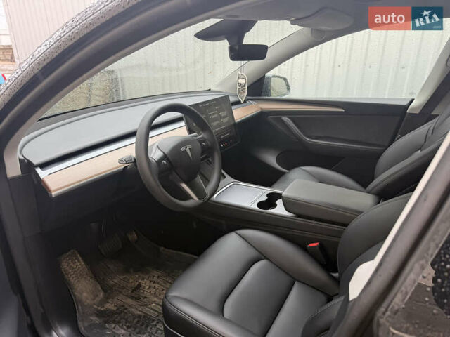 Тесла Model Y, объемом двигателя 0 л и пробегом 14 тыс. км за 28700 $, фото 4 на Automoto.ua