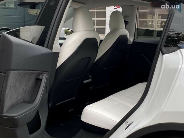 Тесла Model Y, объемом двигателя 0 л и пробегом 5 тыс. км за 36999 $, фото 14 на Automoto.ua