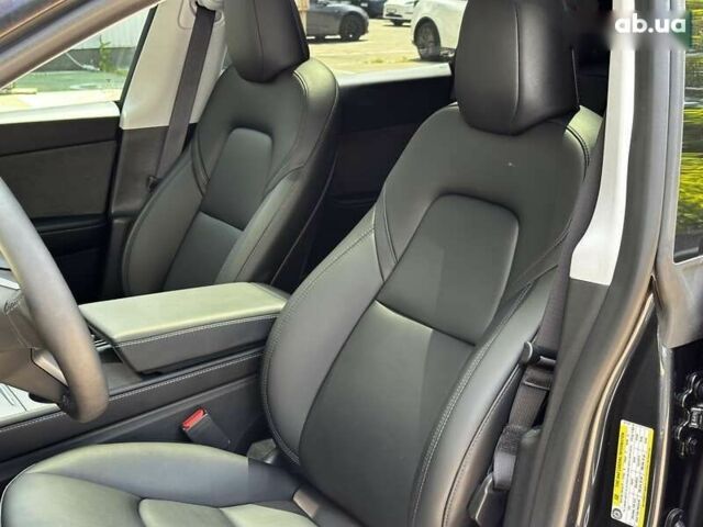 Тесла Model Y, объемом двигателя 0 л и пробегом 13 тыс. км за 31500 $, фото 12 на Automoto.ua