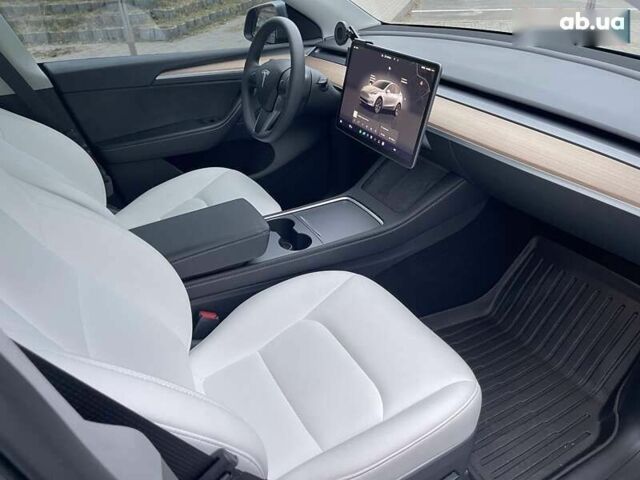 Тесла Model Y, объемом двигателя 0 л и пробегом 25 тыс. км за 36700 $, фото 23 на Automoto.ua