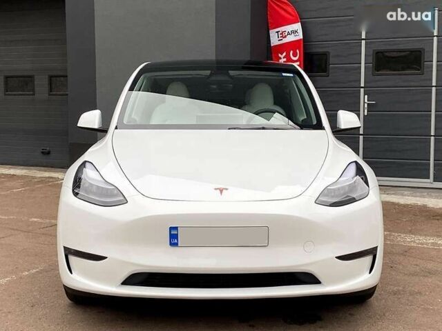 Тесла Model Y, объемом двигателя 0 л и пробегом 5 тыс. км за 36999 $, фото 2 на Automoto.ua