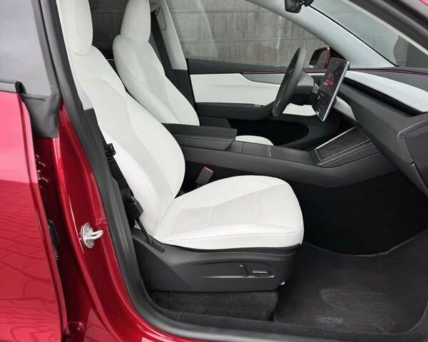 Тесла Model Y, объемом двигателя 0 л и пробегом 2 тыс. км за 49500 $, фото 17 на Automoto.ua