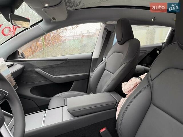 Тесла Model Y, объемом двигателя 0 л и пробегом 1 тыс. км за 31800 $, фото 10 на Automoto.ua