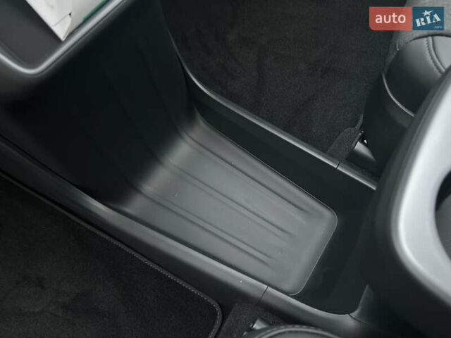 Тесла Model Y, объемом двигателя 0 л и пробегом 1 тыс. км за 48900 $, фото 19 на Automoto.ua