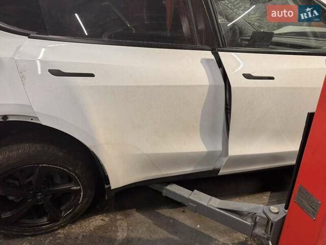 Тесла Model Y, объемом двигателя 0 л и пробегом 5 тыс. км за 20800 $, фото 7 на Automoto.ua
