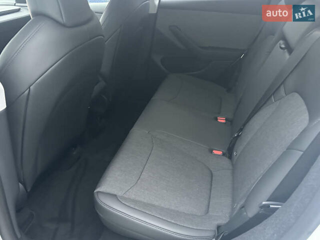 Тесла Model Y, объемом двигателя 0 л и пробегом 1 тыс. км за 48900 $, фото 25 на Automoto.ua