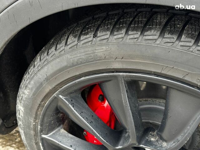 Серый Тесла Model Y, объемом двигателя 0 л и пробегом 98 тыс. км за 29490 $, фото 9 на Automoto.ua