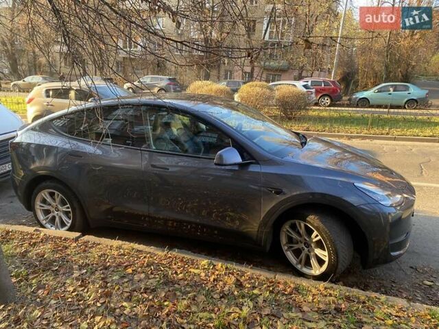 Серый Тесла Model Y, объемом двигателя 0 л и пробегом 193 тыс. км за 22500 $, фото 4 на Automoto.ua