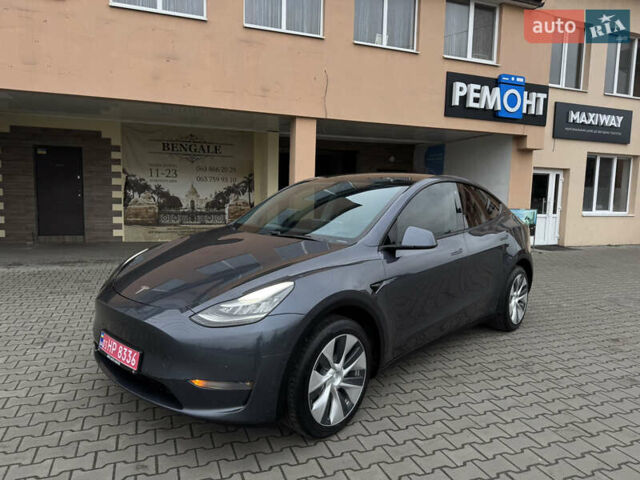 Серый Тесла Model Y, объемом двигателя 0 л и пробегом 170 тыс. км за 19500 $, фото 1 на Automoto.ua