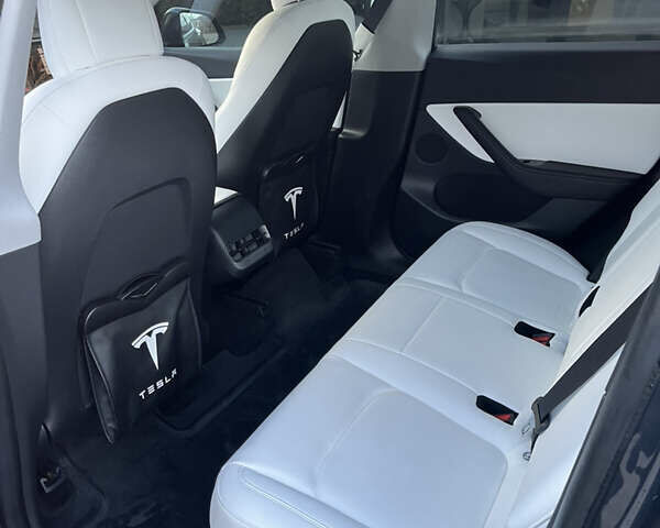 Серый Тесла Model Y, объемом двигателя 0 л и пробегом 60 тыс. км за 24200 $, фото 11 на Automoto.ua