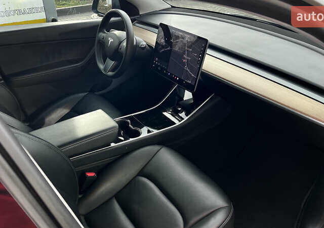 Тесла Model Y 2020 в Луцке на Automoto.ua Серый Тесла Model Y, объемом двигателя 0 л и пробегом 112 тыс. км за 21300 $, фото 11 на Automoto.ua