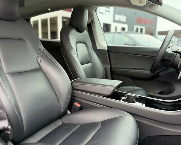 Сірий Тесла Model Y, об'ємом двигуна 0 л та пробігом 107 тис. км за 23500 $, фото 31 на Automoto.ua