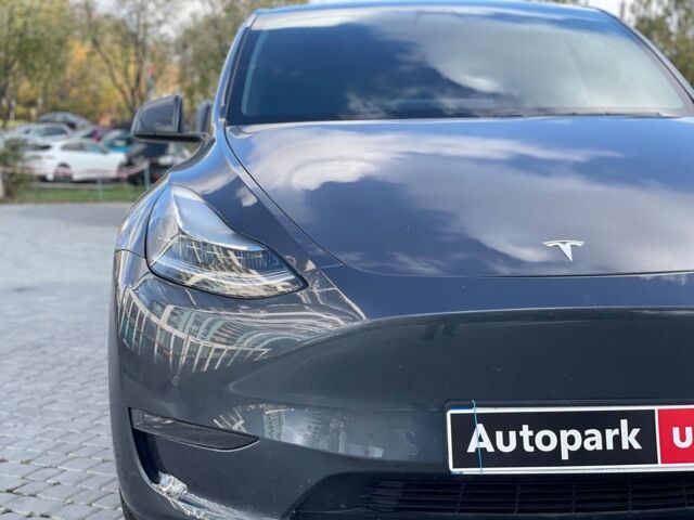 Серый Тесла Model Y, объемом двигателя 0 л и пробегом 35 тыс. км за 37990 $, фото 8 на Automoto.ua