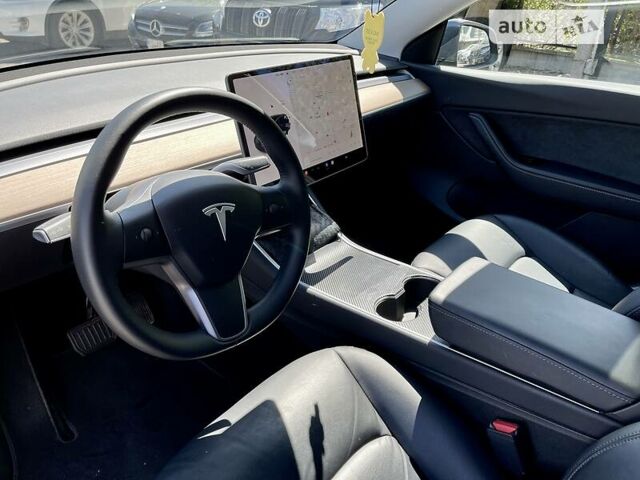 Серый Тесла Model Y, объемом двигателя 0 л и пробегом 25 тыс. км за 71500 $, фото 14 на Automoto.ua