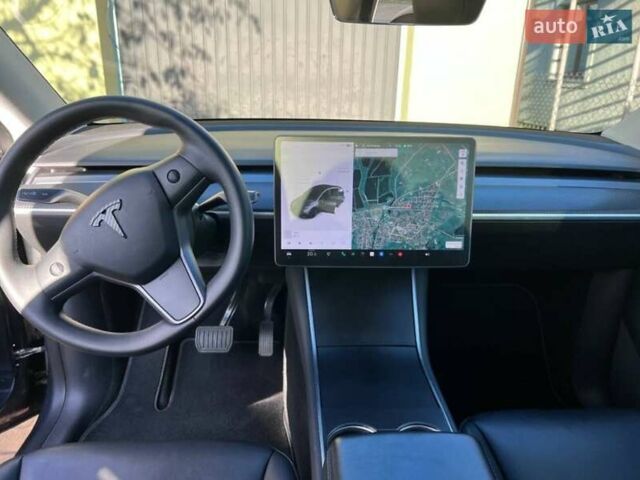 Тесла Model Y 2020 в Яворове на Automoto.ua Серый Тесла Model Y, объемом двигателя 0 л и пробегом 121 тыс. км за 22500 $, фото 6 на Automoto.ua
