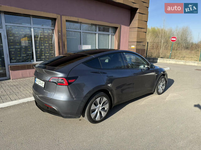 Серый Тесла Model Y, объемом двигателя 0 л и пробегом 59 тыс. км за 22300 $, фото 4 на Automoto.ua