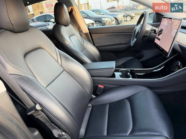 Тесла Model Y 2020 в Коломые на Automoto.ua Серый Тесла Model Y, объемом двигателя 0 л и пробегом 44 тыс. км за 26550 $, фото 25 на Automoto.ua