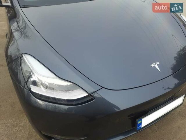 Серый Тесла Model Y, объемом двигателя 0 л и пробегом 48 тыс. км за 24900 $, фото 48 на Automoto.ua