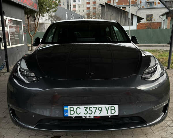 Серый Тесла Model Y, объемом двигателя 0 л и пробегом 94 тыс. км за 23000 $, фото 1 на Automoto.ua