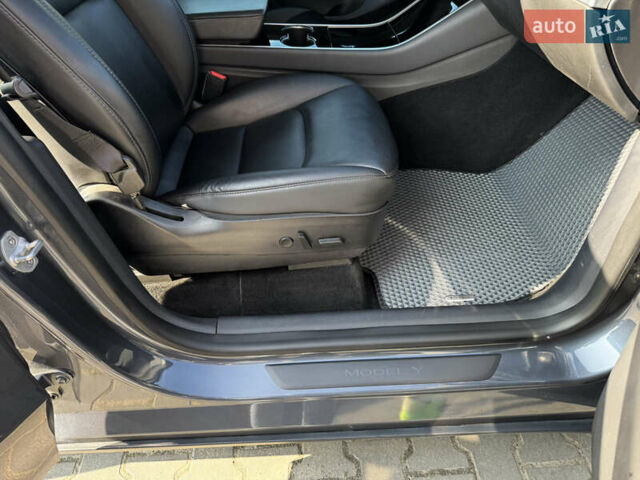 Серый Тесла Model Y, объемом двигателя 0 л и пробегом 104 тыс. км за 22500 $, фото 28 на Automoto.ua