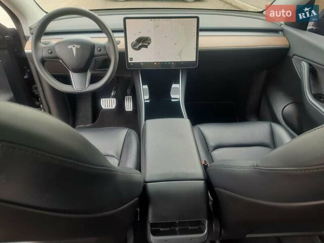 Серый Тесла Model Y, объемом двигателя 0 л и пробегом 48 тыс. км за 24900 $, фото 31 на Automoto.ua