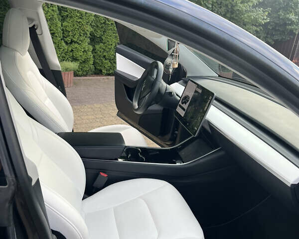 Серый Тесла Model Y, объемом двигателя 0 л и пробегом 117 тыс. км за 22000 $, фото 15 на Automoto.ua