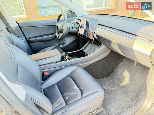 Серый Тесла Model Y, объемом двигателя 0 л и пробегом 59 тыс. км за 22300 $, фото 24 на Automoto.ua