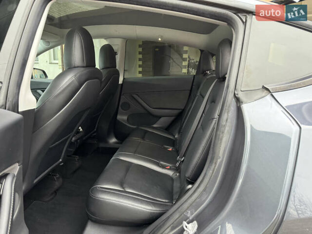 Серый Тесла Model Y, объемом двигателя 0 л и пробегом 170 тыс. км за 19500 $, фото 31 на Automoto.ua