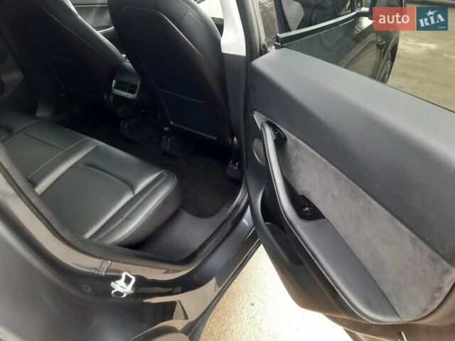 Серый Тесла Model Y, объемом двигателя 0 л и пробегом 48 тыс. км за 24900 $, фото 40 на Automoto.ua