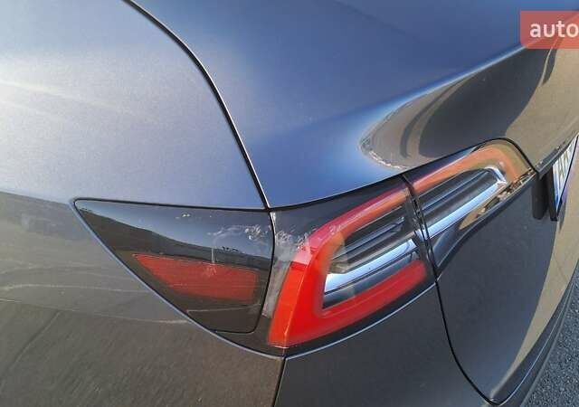 Серый Тесла Model Y, объемом двигателя 0 л и пробегом 114 тыс. км за 25500 $, фото 8 на Automoto.ua