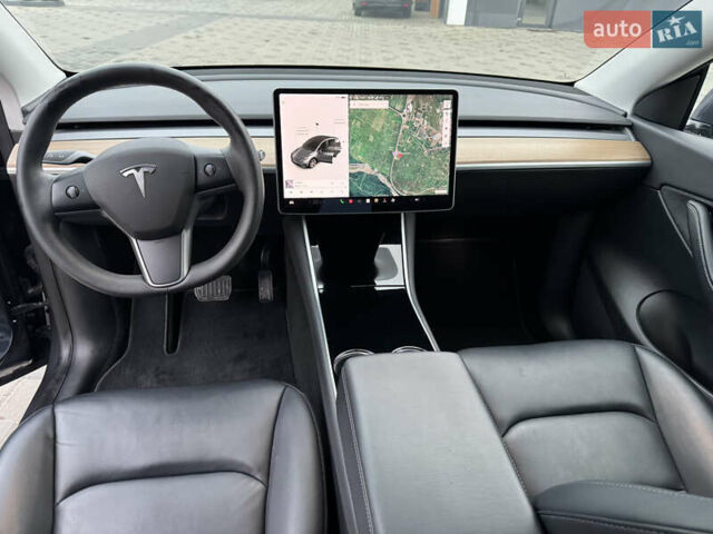 Серый Тесла Model Y, объемом двигателя 0 л и пробегом 128 тыс. км за 20300 $, фото 7 на Automoto.ua