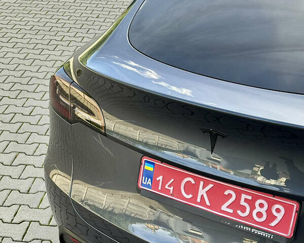 Серый Тесла Model Y, объемом двигателя 0 л и пробегом 100 тыс. км за 23000 $, фото 15 на Automoto.ua