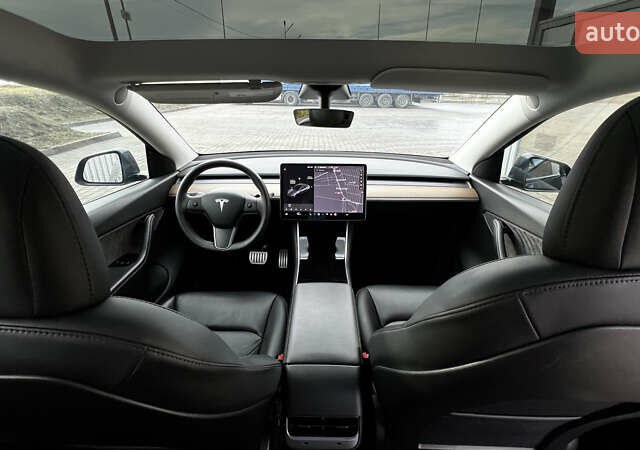 Тесла Model Y 2020 в Луцке на Automoto.ua Серый Тесла Model Y, объемом двигателя 0 л и пробегом 112 тыс. км за 21300 $, фото 14 на Automoto.ua