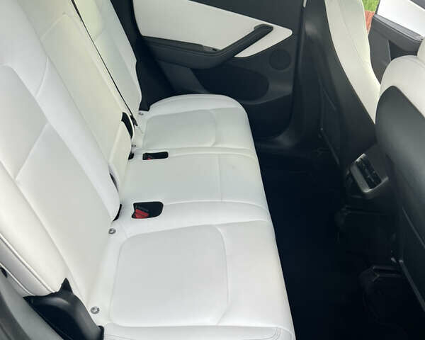 Серый Тесла Model Y, объемом двигателя 0 л и пробегом 117 тыс. км за 22000 $, фото 9 на Automoto.ua