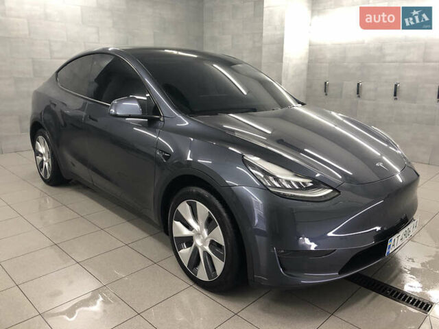 Серый Тесла Model Y, объемом двигателя 0 л и пробегом 12 тыс. км за 28500 $, фото 20 на Automoto.ua