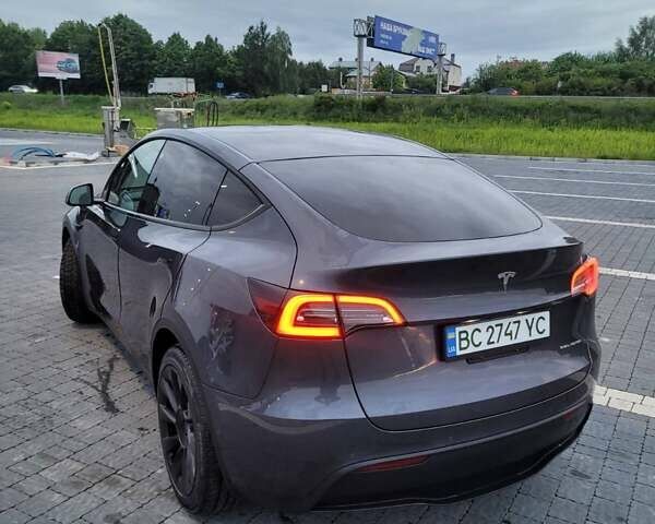 Серый Тесла Model Y, объемом двигателя 0 л и пробегом 83 тыс. км за 21499 $, фото 33 на Automoto.ua