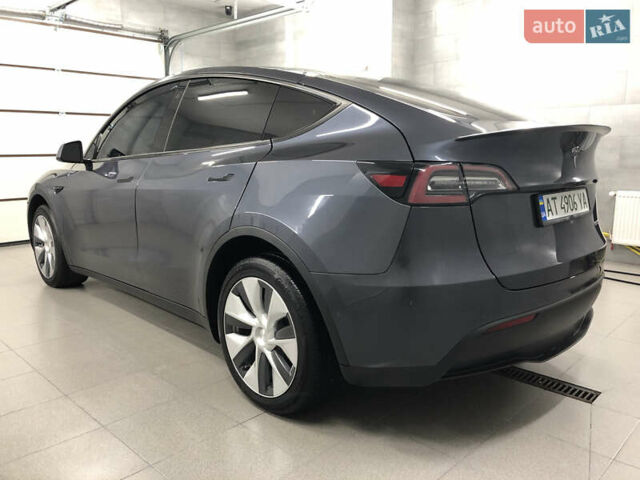 Серый Тесла Model Y, объемом двигателя 0 л и пробегом 12 тыс. км за 28500 $, фото 9 на Automoto.ua