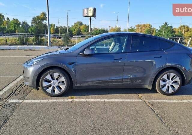 Серый Тесла Model Y, объемом двигателя 0 л и пробегом 114 тыс. км за 25500 $, фото 3 на Automoto.ua